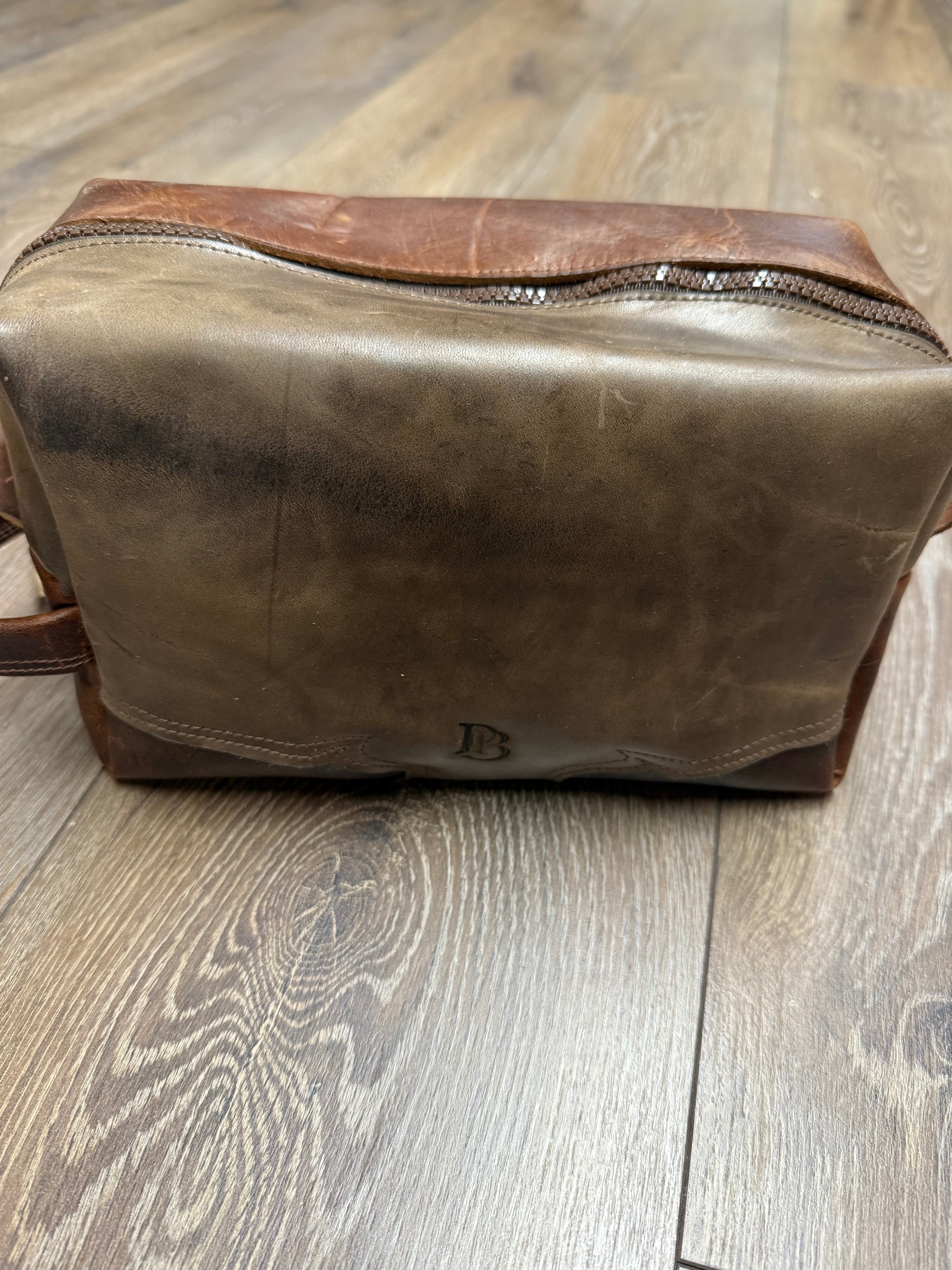 Two tone Dopp Kit